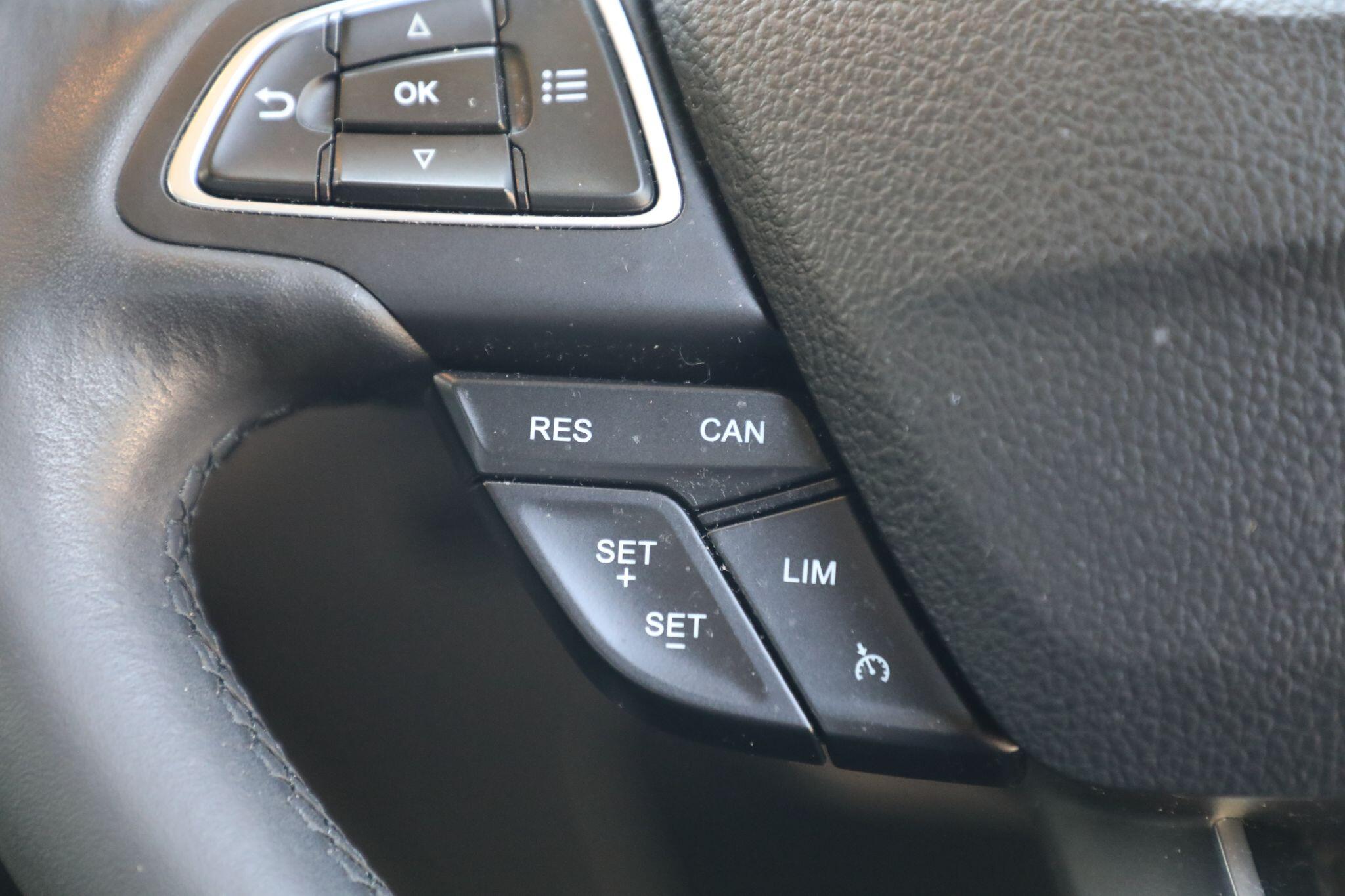 Large vehicle image